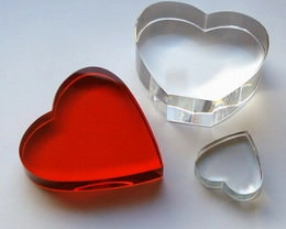 glasherzen-rubinrot-und-klar