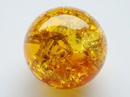 Kristallglaskugel 70 mm, goldgelb - Splittereffekt, oberflächeneingefärbt